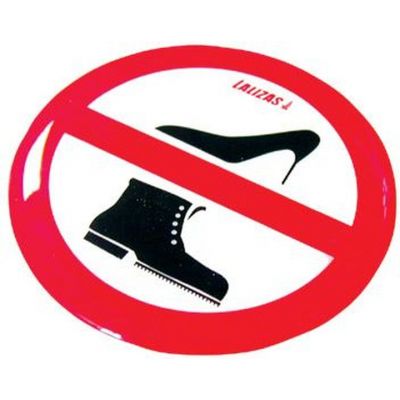 Αυτοκόλλητο Σιλικόνης 80mm 'Απαγορεύονται τα παπούτσια' 95759